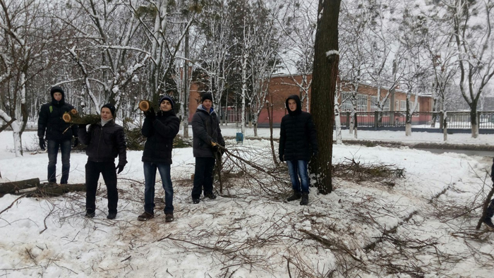 Курсанти університету допомагають підтримувати порядок на вулицях Харкова