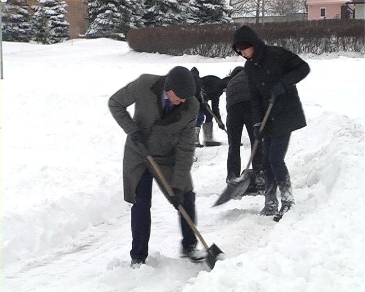 Долаємо наслідки негоди разом (оновлено). ВІДЕО