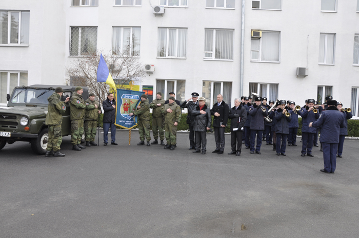 Загону територіальної оборони «Деркачі» передано автомобіль