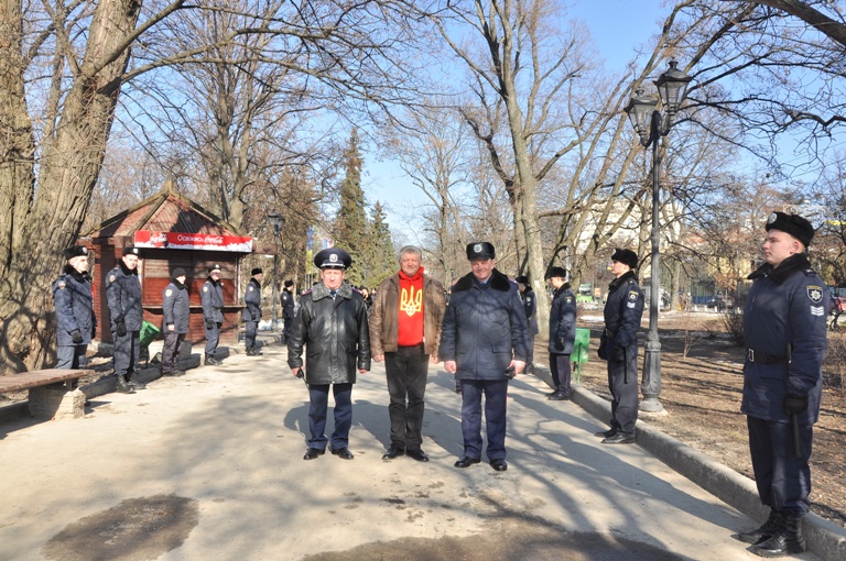 Курсанти університету патрулюють вулицями міста задля безпеки громадян 