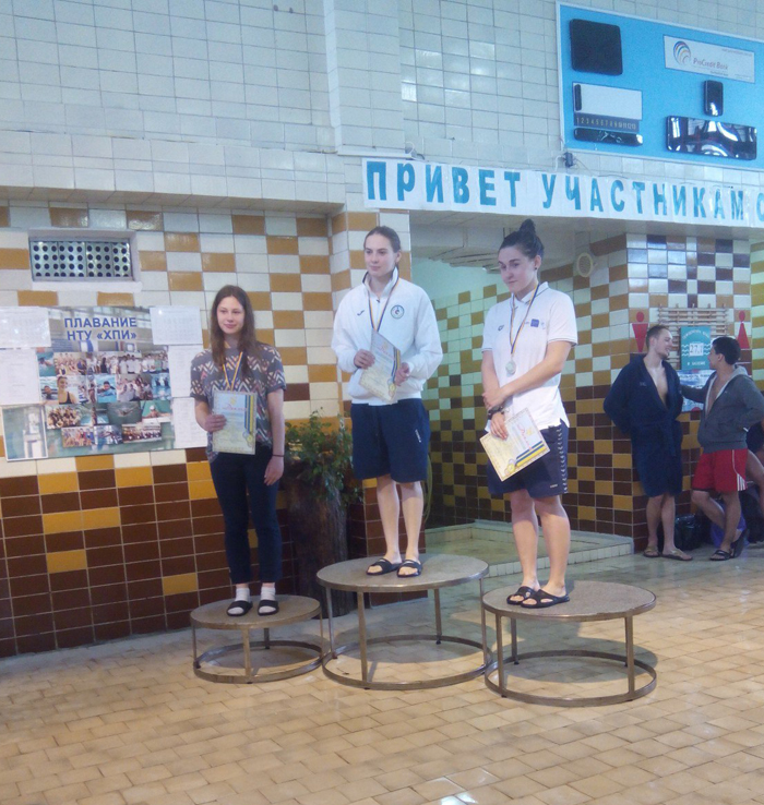 Спортсменки університету посіли призові місця у змаганнях із плавання