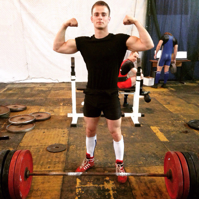 Перемога у класичному пауерліфтингу