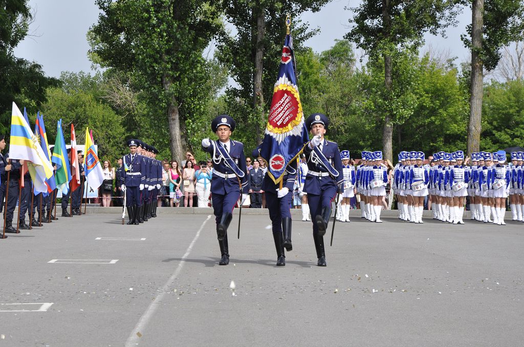 У Харківському національному університеті внутрішніх справ відбулися урочистості з нагоди випуску курсантів