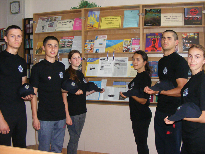 До Дня Державного Прапора України