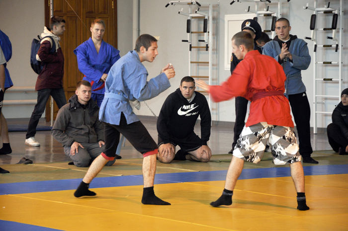 Запрошуємо усіх бажаючих до спортивних секцій ХНУВС!