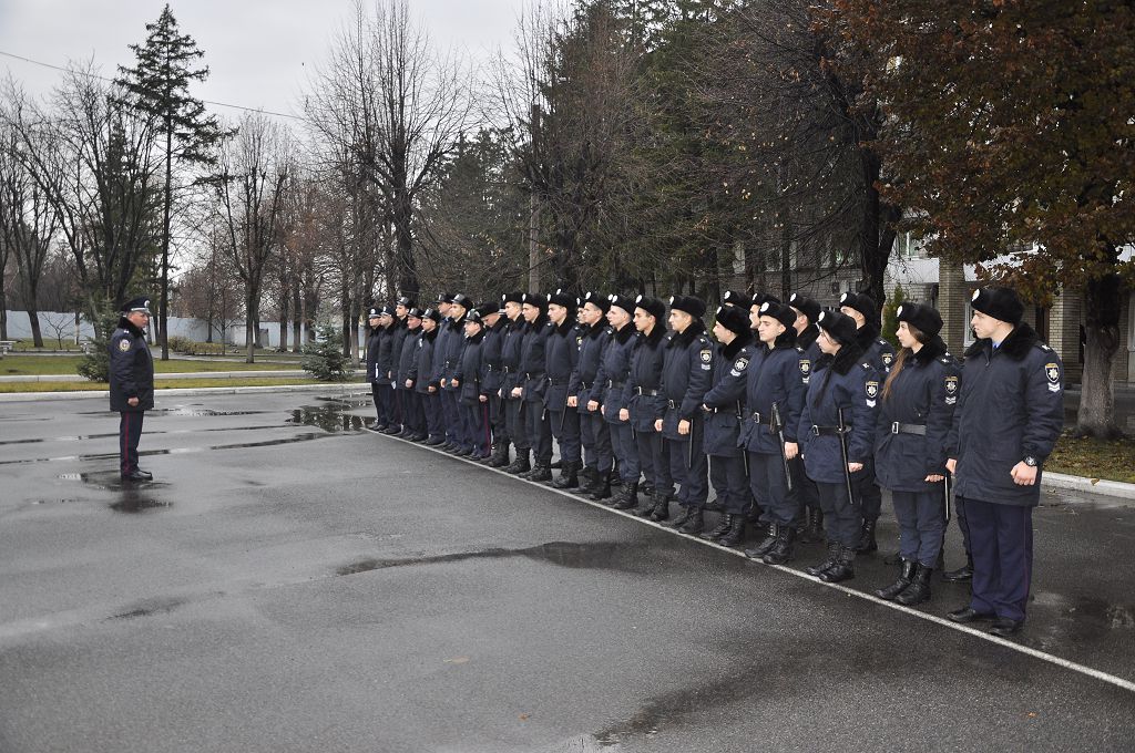 Курсанти університету патрулюють вулицями міста