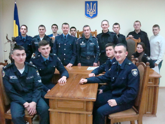 Курсантська конференція англійською мовою «Участь зарубіжної поліції в миротворчих місіях»