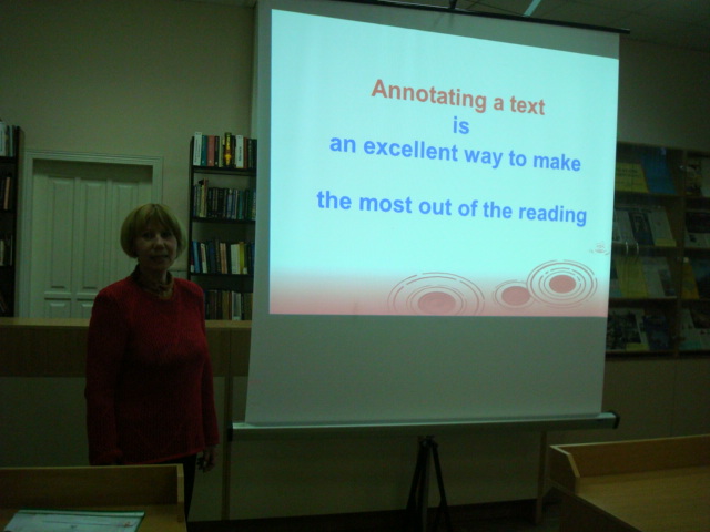 Засідання курсантського наукового гуртка кафедри іноземних мов факультету №1