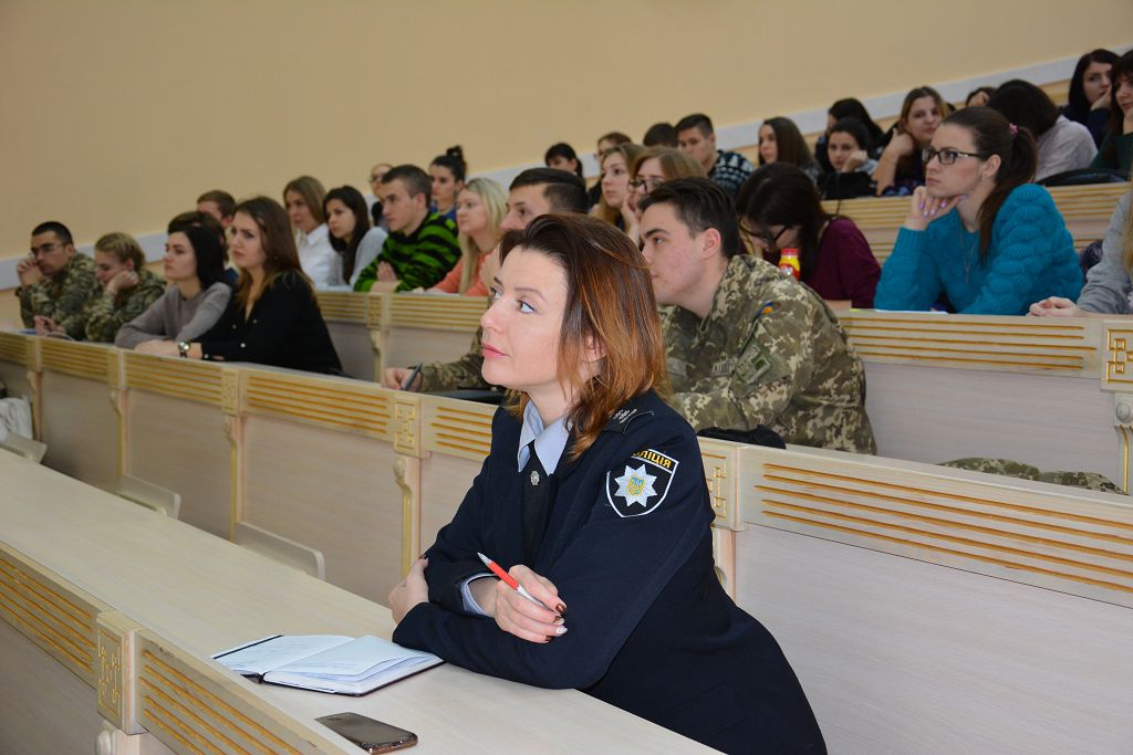 Психологи об’єднуються для допомоги