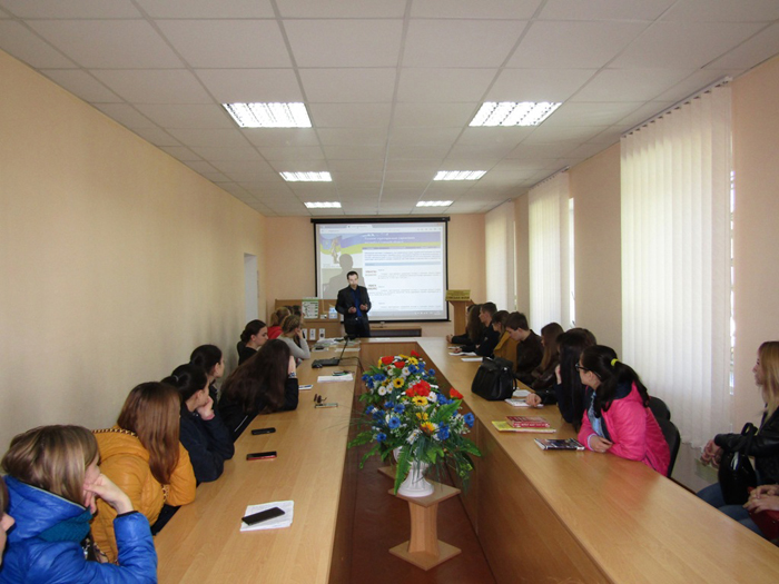 Новації в роботі юстиції: практичний досвід для студентів Сумської філії ХНУВС