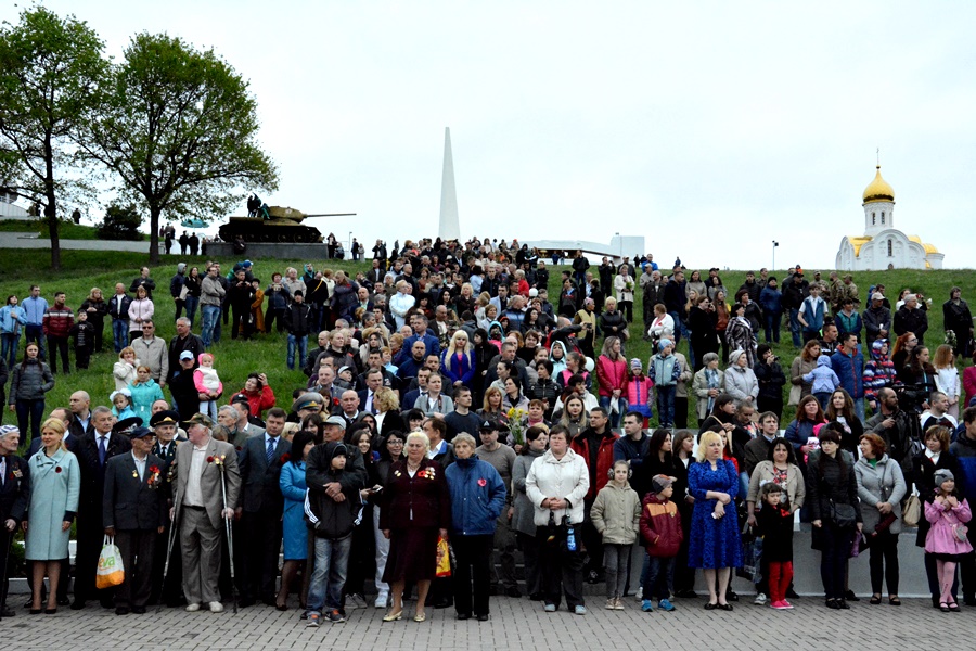 Урочисті заходи на Висоті маршала І. С. Конєва 