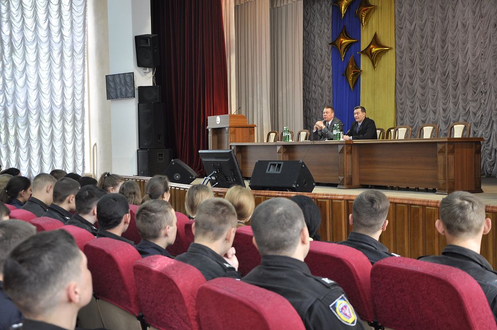 Зустріч курсантів факультету № 4 з ветеранами та практичними працівниками поліції