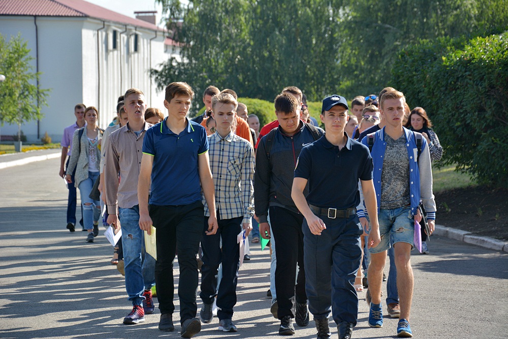 В університеті  відбулася зустріч керівництва навчального  закладу з абітурієнтами, які вступають на навчання за державним замовленням