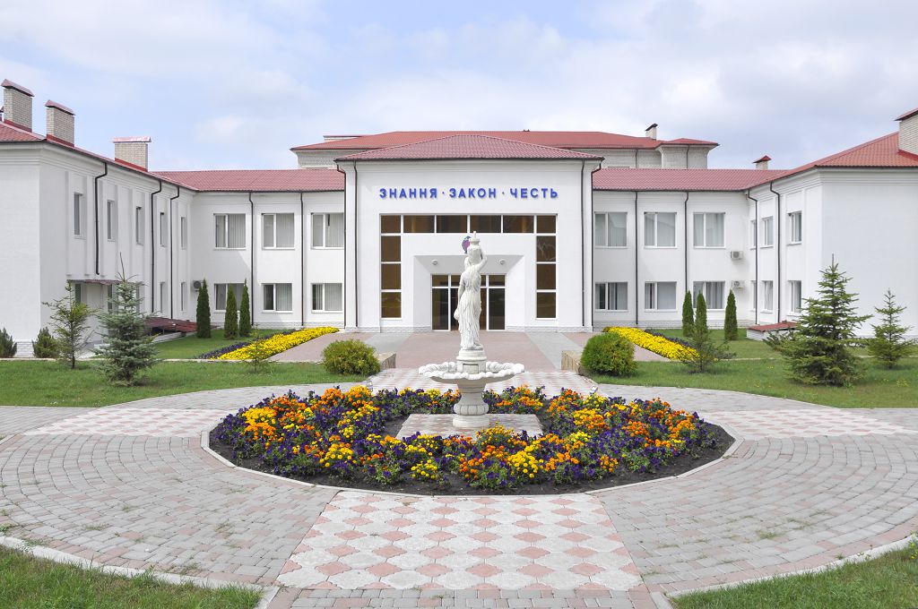 Шановні абітурієнти, крокуйте до своєї мети разом із ХНУВС!