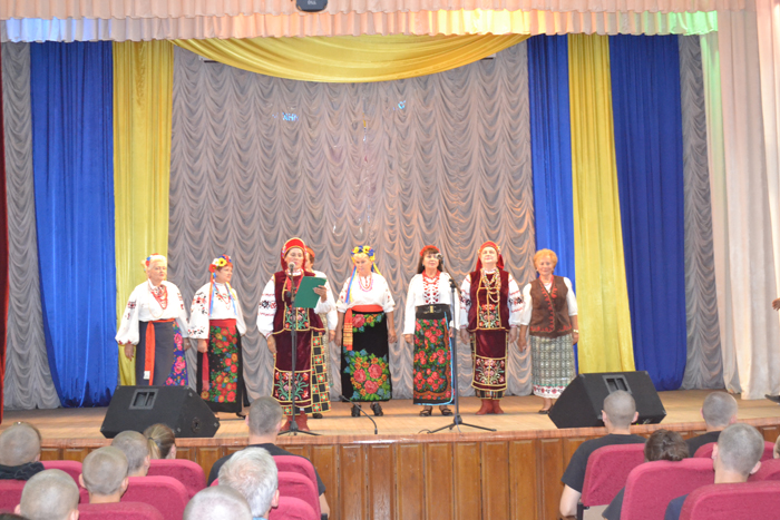 Перед курсантами та особовим складом табірного збору виступив співочий гурт «Харків‘яни»