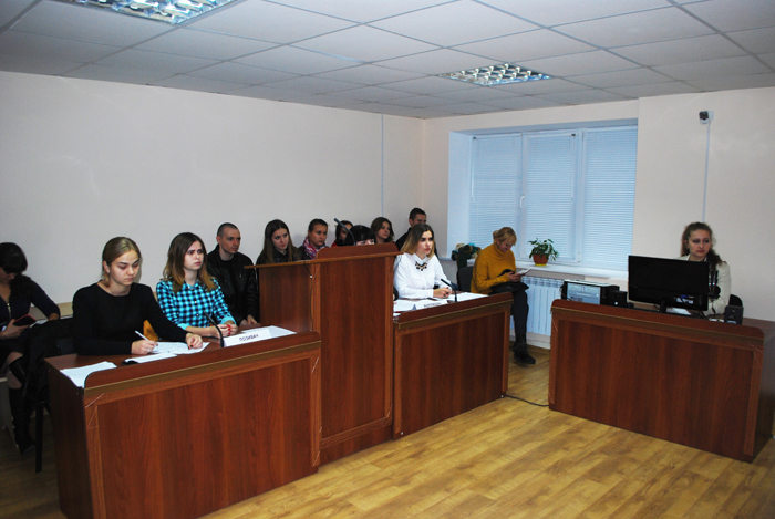 Студенти Сумської філії закріпляють теоретичні знання на практиці