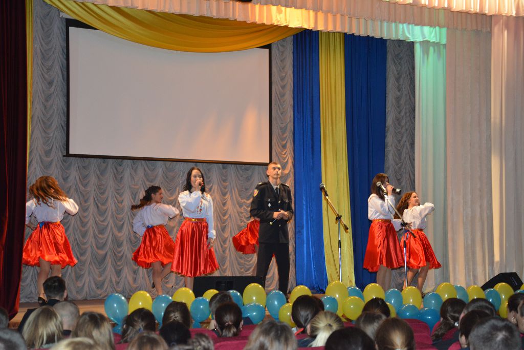 Факультет № 1 підготував святковий концерт до Дня захисника України