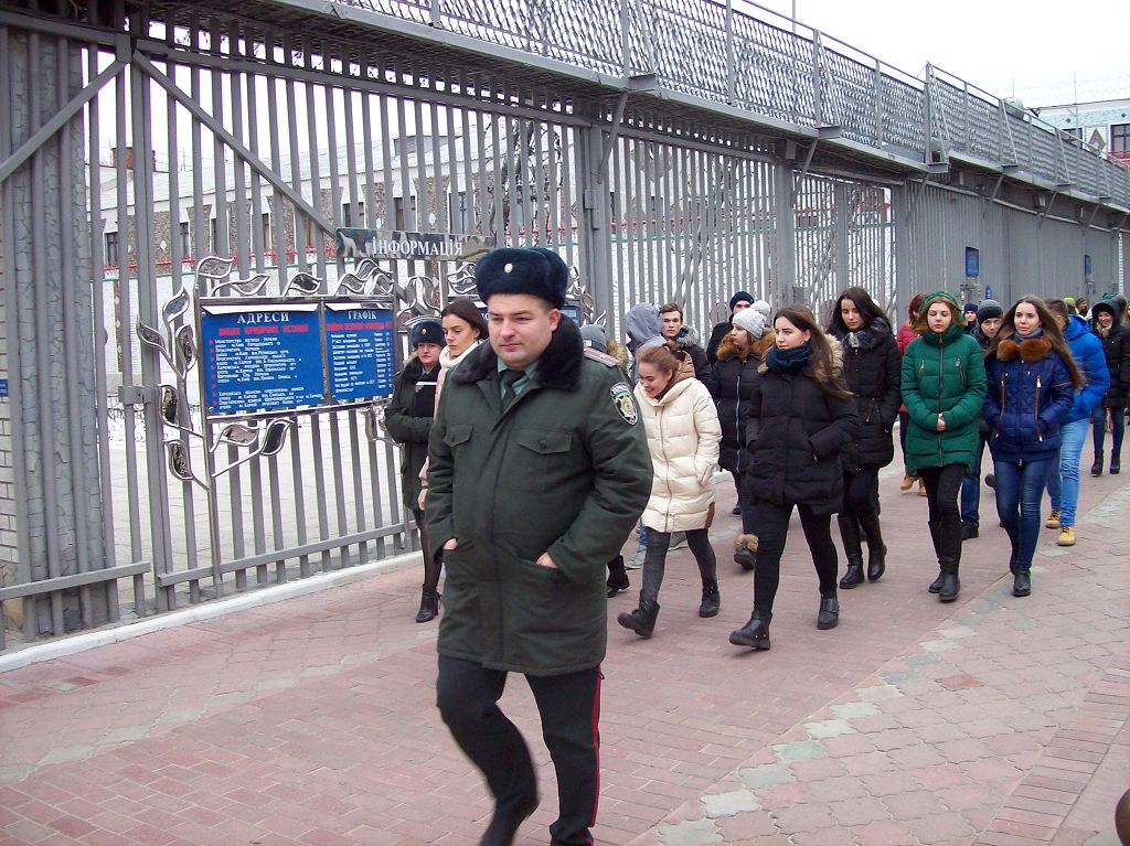 Для студентів-психологів провели бінарне заняття в Олексіївській виправній колонії