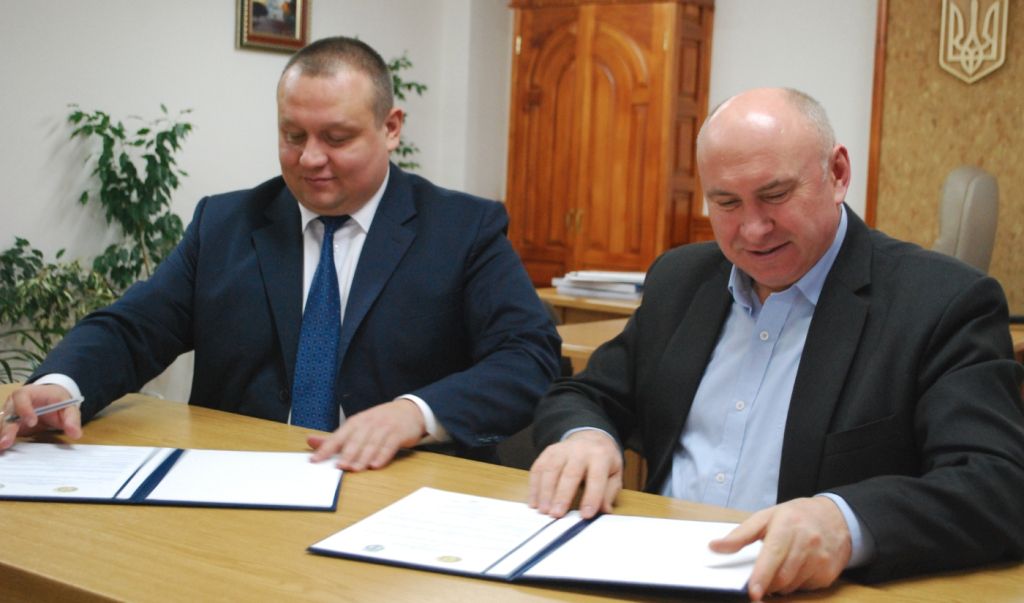 Підписано Меморандум про співпрацю Сумської філії ХНУВС та Сумського окружного адміністративного суду