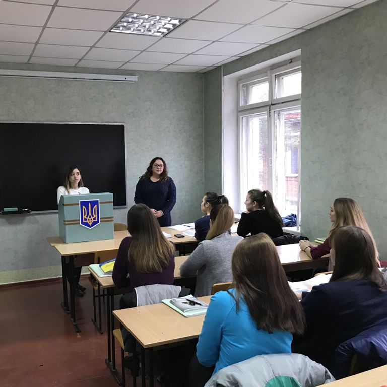 У Сумській філії провели лекцію-бесіду на тему: «Вирішення земельних спорів»