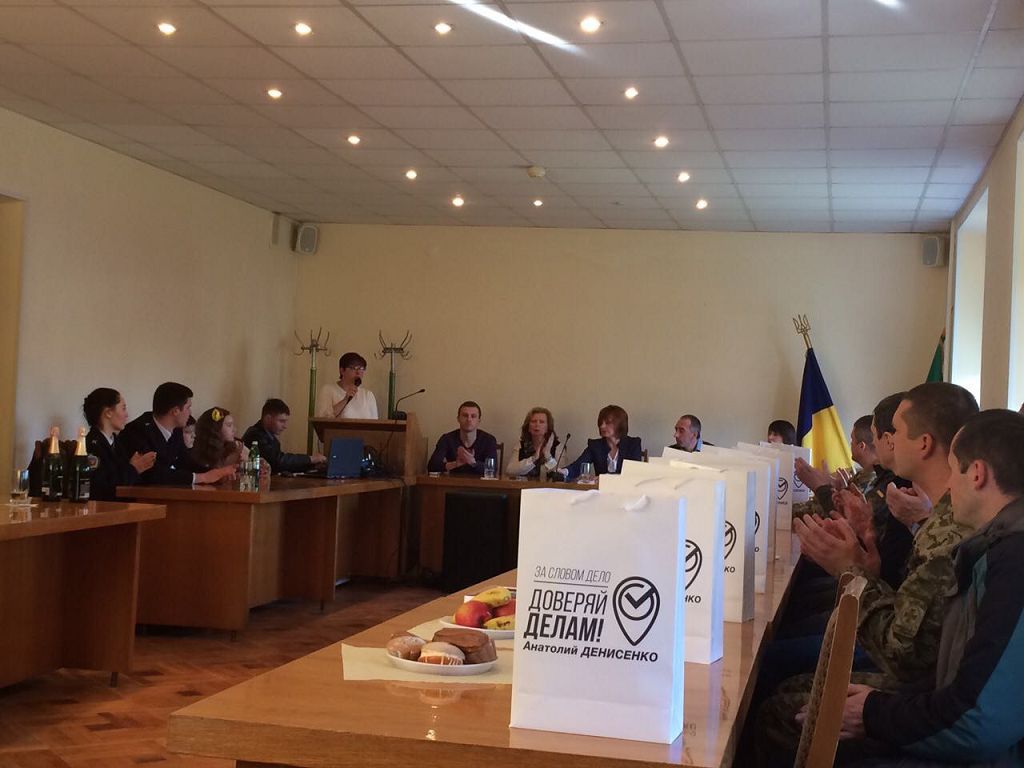 Представники університету долучились до привітань бійців АТО з новорічними святами