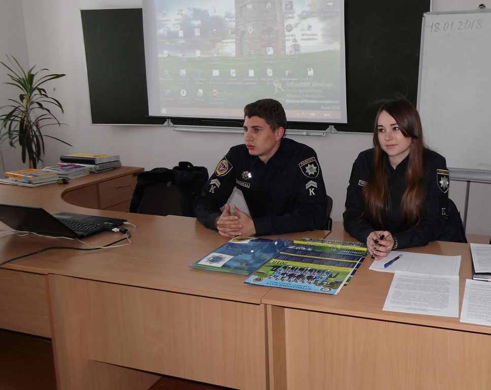 Представники факультету № 2 зустрілись зі школярами