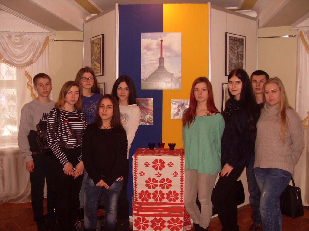 Студенти Сумської філії університету взяли участь у заходах до Дня вшанування пам’яті  Героїв Крут