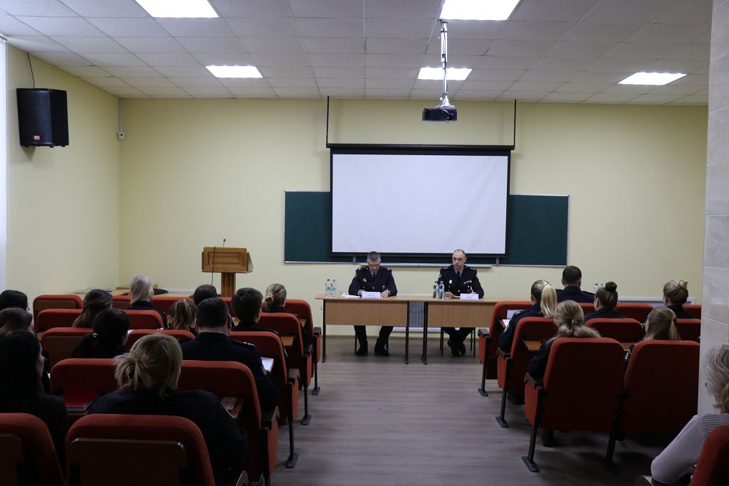 З курсантами факультету № 3 провели інструктаж щодо проходження стажування