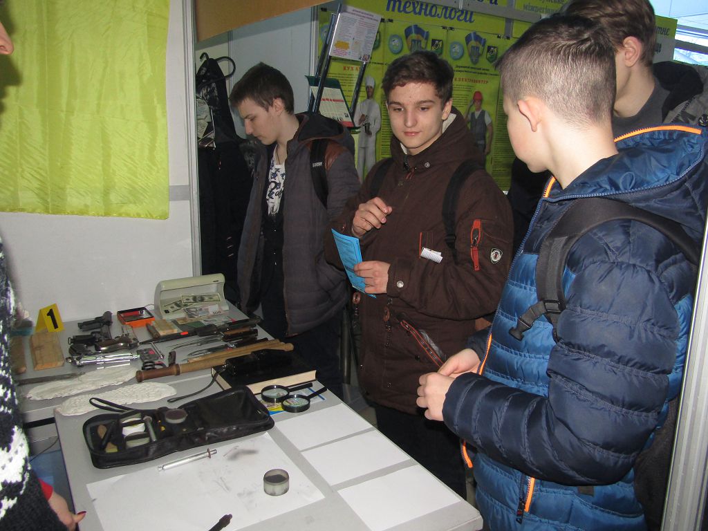 Сумська філія ХНУВС взяла участь у VІІ спеціалізованій виставці «Абітурієнт - 2018»