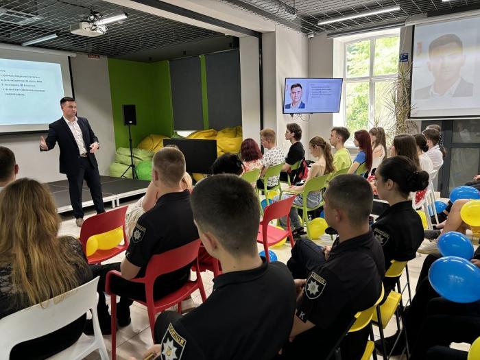 «Зміни – це ми»