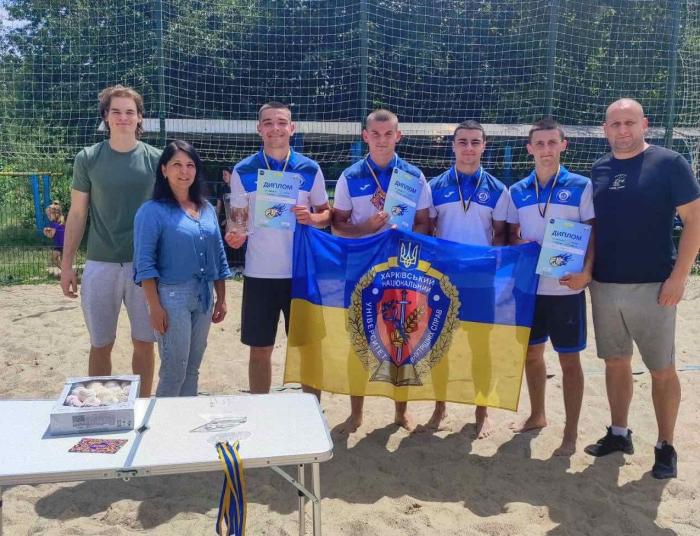 Срібна перемога команди ХНУВС із волейболу