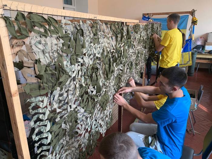 Плетіння маскувальних сіток