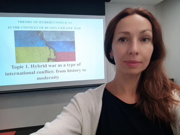 Закордонні науково-педагогічні стажування як елемент інтеграції ХНУВС у світовий інтелектуальний контекст