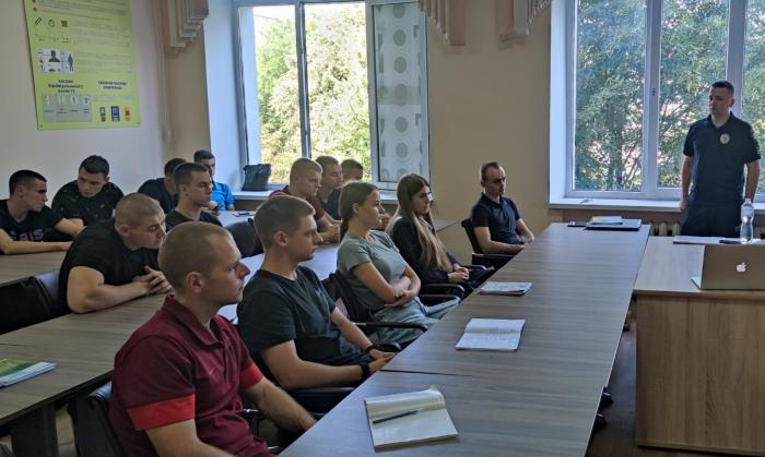 Різнобічність виховного процесу в університеті як фактор формування розвиненої особистості сучасного правоохоронця