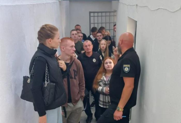 Затримання осіб під час кримінального провадження – тема бінарного заняття