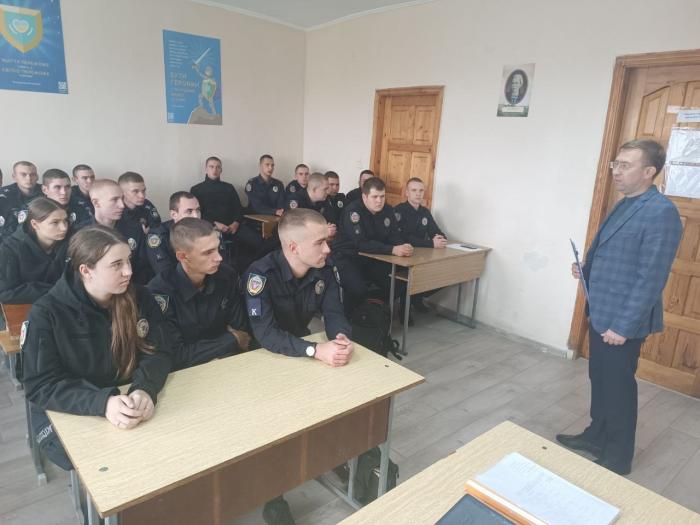 Кураторські години на тему патріотизму 