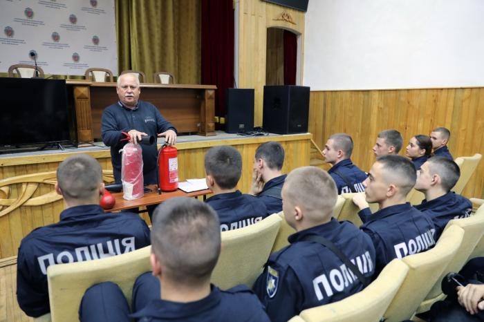 Із першокурсниками ННІ №2 проведено інструктаж із протипожежної безпеки
