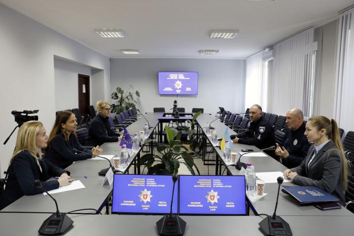 Черговий візит до ХНУВС представників КМЄС в Україні