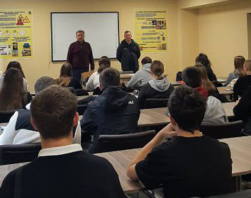 Бінарне заняття з безпеки дорожнього руху