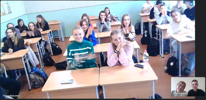 Старшокласникам м. Старокостянтинів розповіли про професію поліцейського