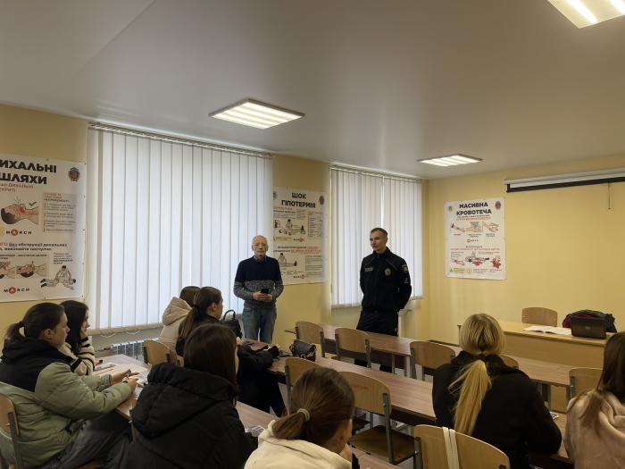 Бінарне заняття з дисципліни «Теорія держави та права» за участю слідчого