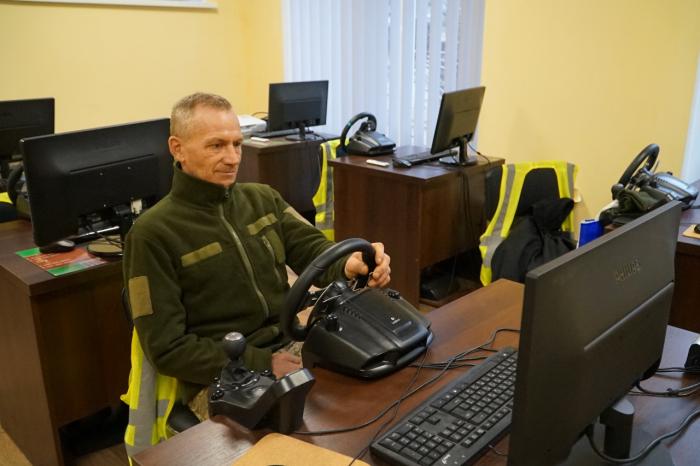 Учасник бойових дій Олександр Кірілов: «Сподіваюся найближчим часом успішно скласти іспит у Територіальному сервісному центрі МВС»