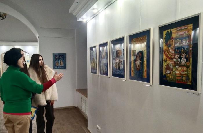 Екскурсія до галереї напередодні різдвяних свят 