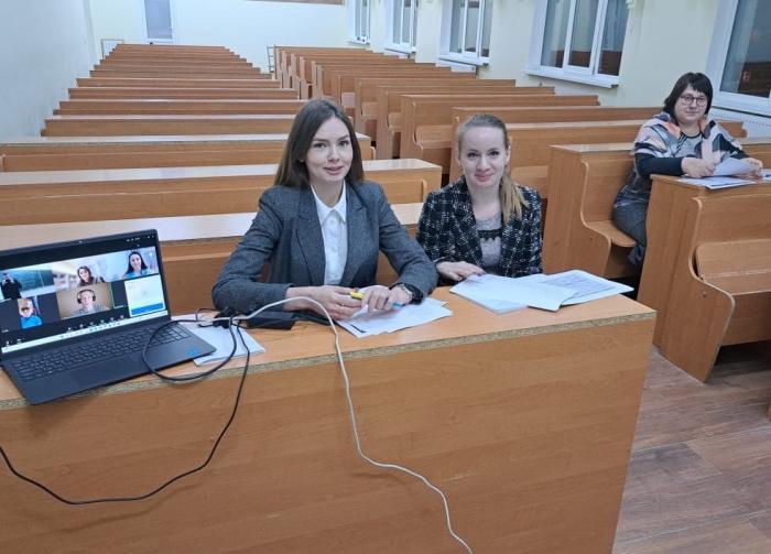 Knowledge of a foreign language is the key to a successful future