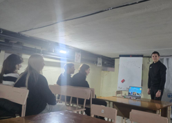 Тематична бесіда зі школярами