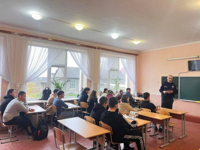 Students from Podillia and Bukovina were told about studying at KhNUIA