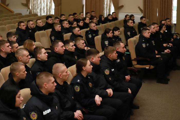 У ГУНП в Хмельницькій області відбувся розподіл курсантів для проходження стажування