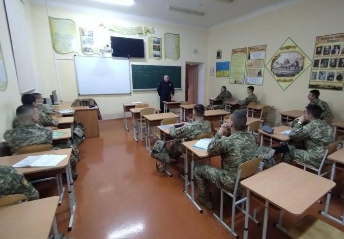 Профорієнтаційна бесіда «Вибір професії для тих, хто прагне служити суспільству»