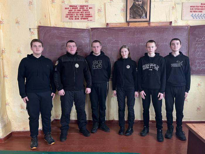 Учням Чернігівщини розповіли про професію поліцейського