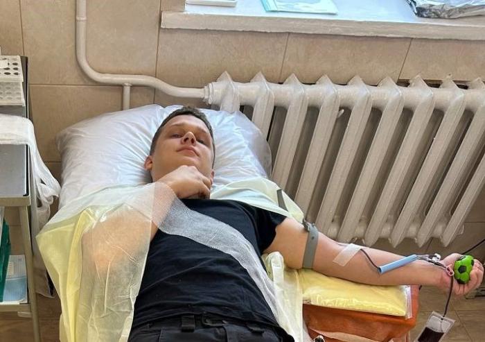 Допомога через донорство крові